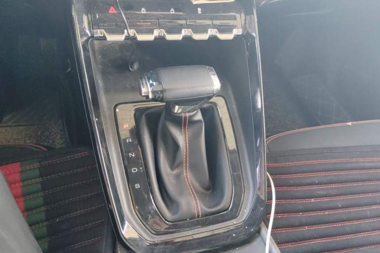 Used Baojun RS-3 2020 1.5L CVT Smart Luxury Edition Gear Lever