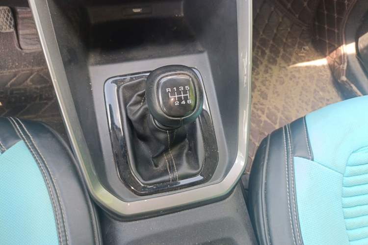 Used Baojun RS-3 2020 1.5L Manual Smart Elite Edition Gear Lever
