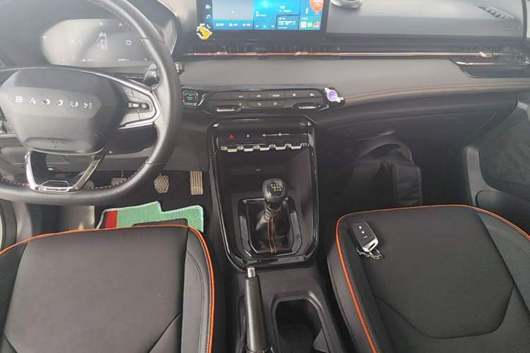 Used Baojun RS-3 2020 1.5L Manual 24-Hour Online Luxury Version Gear Lever