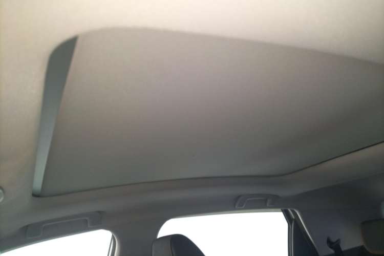 Used Baojun RS-3 2020 1.5L CVT 24-Hour Online Luxury Edition Headliner