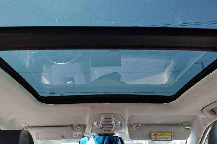 Used Baojun RS-3 2020 1.5L CVT 24-Hour Online Luxury Edition Headliner