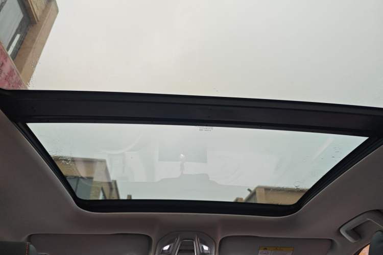 Used Baojun RS-3 2020 1.5L CVT 24-Hour Online Luxury Edition Headliner