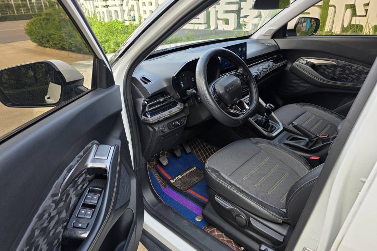 Used Baojun RS-3 2020 1.5L Manual Smart Elite Edition Interior 1