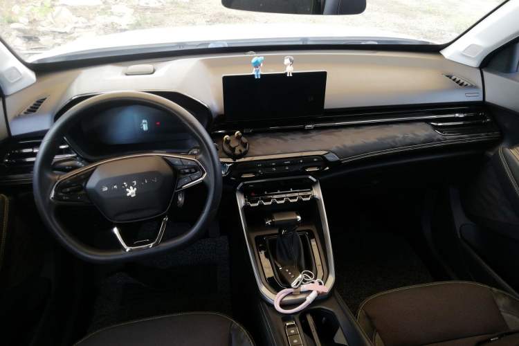 Used Baojun RS-3 2020 1.5L CVT Smart Elite Edition Interior 2