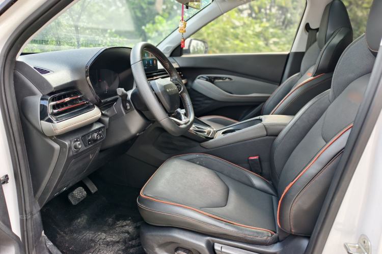 Used Baojun RS-3 2020 1.5L CVT 24-Hour Online Luxury Edition Interior 2