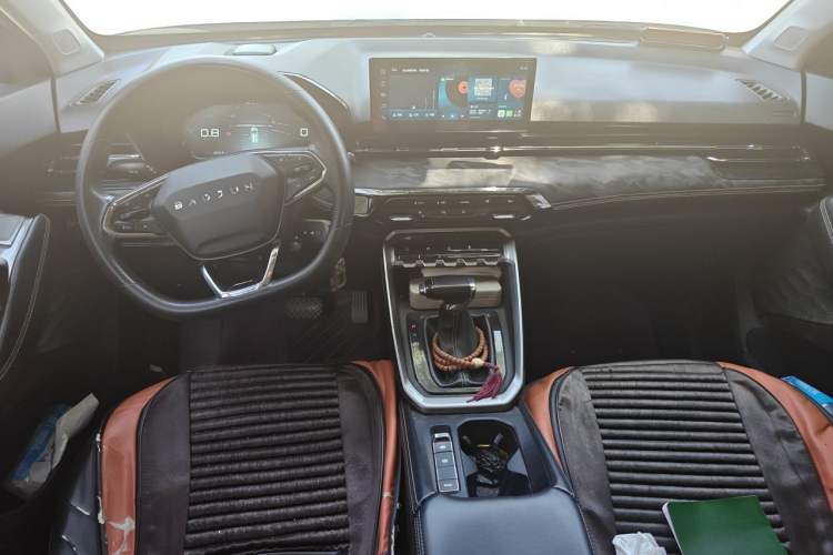 Used Baojun RS-3 2020 1.5L CVT Elite Version with 24-Hour Online Service Interior 2