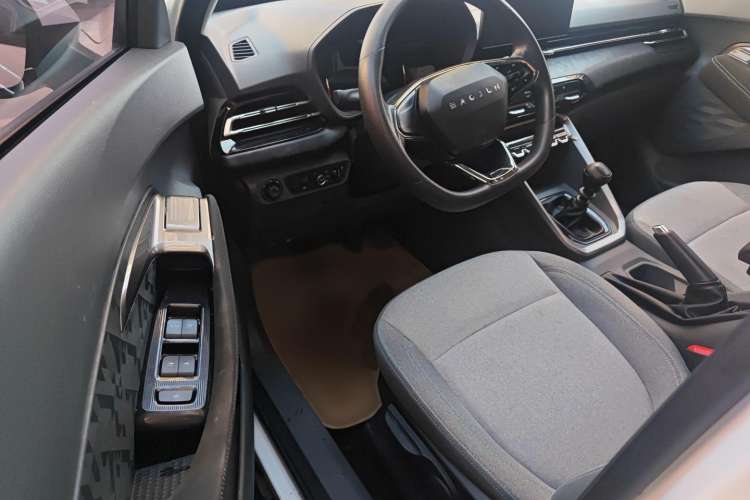 Used Baojun RS-3 2020 1.5L Manual Smart Comfort Edition Interior 2