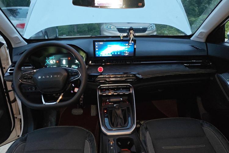 Used Baojun RS-3 2020 1.5L CVT Elite Version with 24-Hour Online Service Interior 2