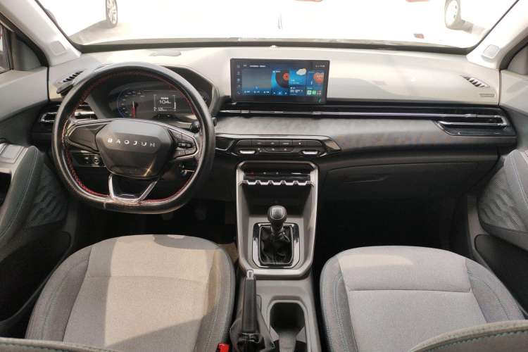 Used Baojun RS-3 2020 1.5L Manual Smart Elite Edition Interior 2