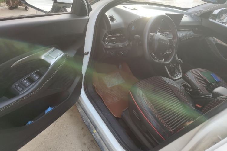 Used Baojun RS-3 2020 1.5L Manual Elite Version with 24-Hour Online Service Interior 3