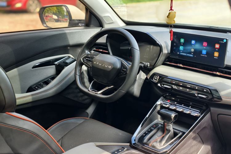 Used Baojun RS-3 2020 1.5L CVT 24-Hour Online Luxury Edition Interior 3