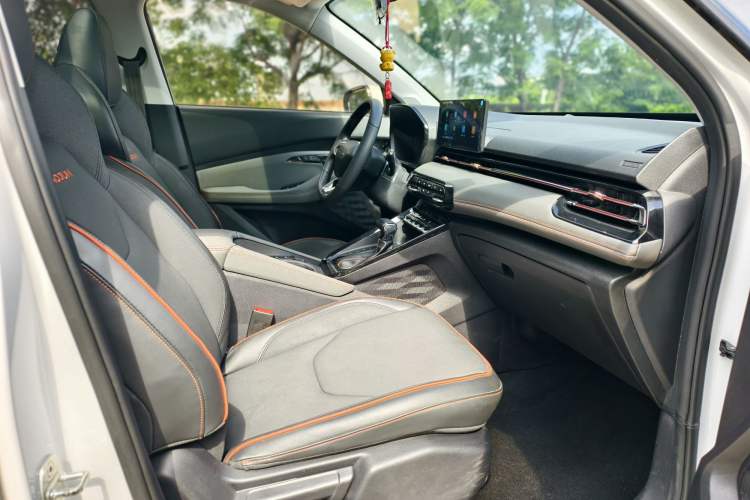 Used Baojun RS-3 2020 1.5L CVT 24-Hour Online Luxury Edition Interior 4