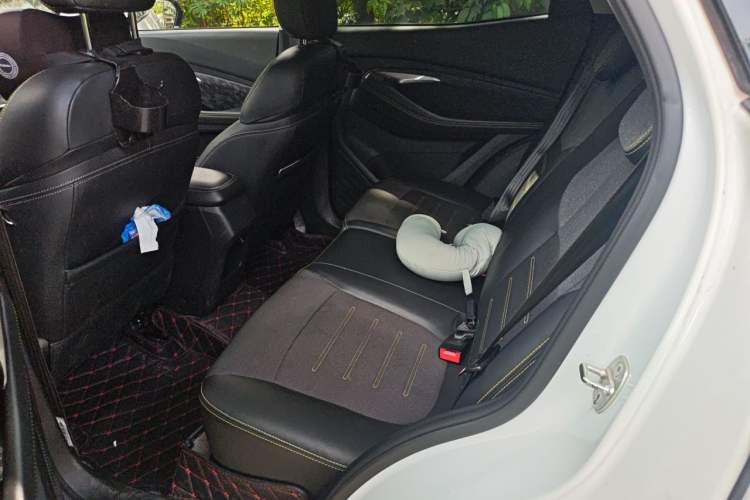 Used Baojun RS-3 2020 1.5L Manual Smart Elite Edition Interior 4