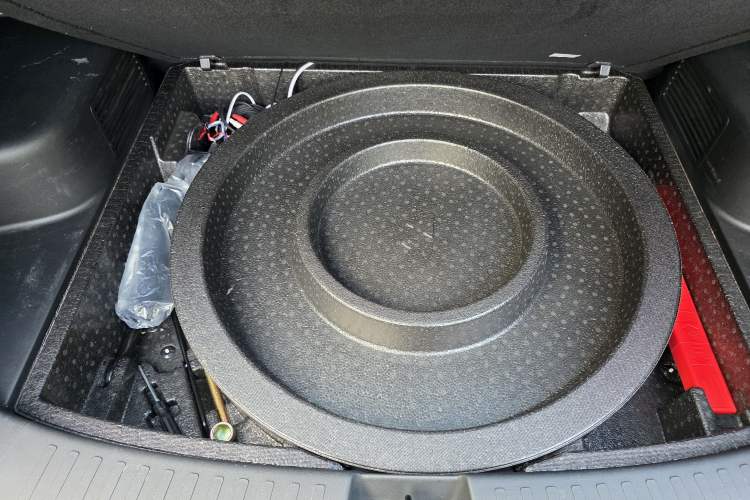Used Baojun RS-3 2020 1.5L Manual Smart Elite Edition Interior 5