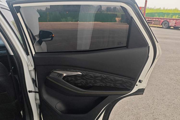 Used Baojun RS-3 2020 1.5L Manual Elite Version with 24-Hour Online Service Interior 6