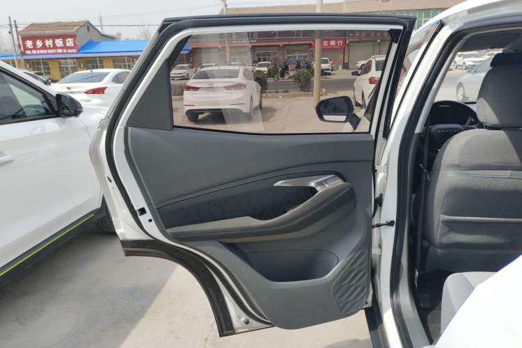 Used Baojun RS-3 2020 1.5L Manual Smart Elite Edition Interior 8