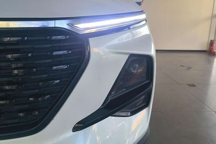 Used Baojun RS-3 2020 1.5L Manual 24-Hour Online Luxury Version Left Front Headlight