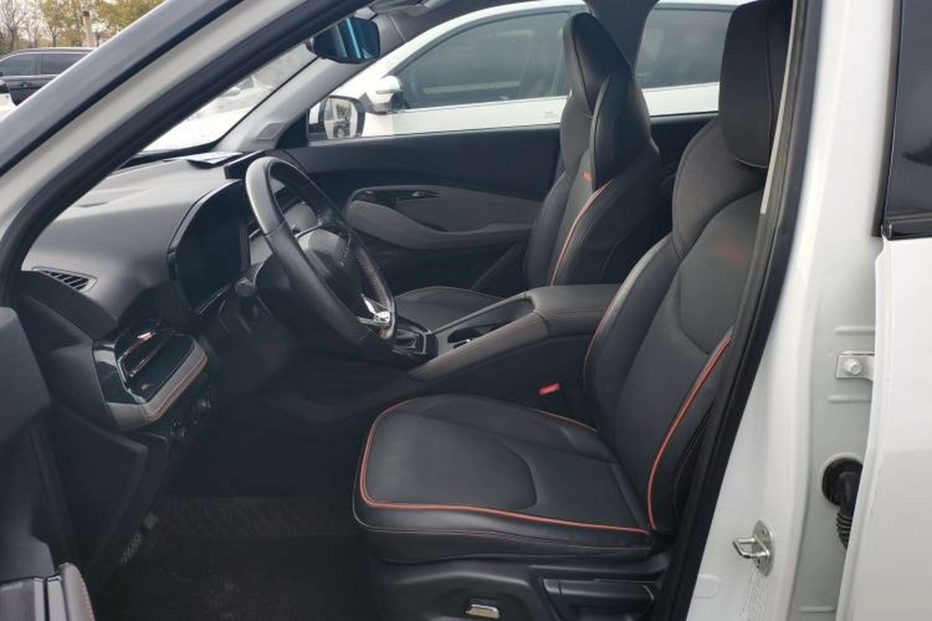 Used Baojun RS-3 2020 1.5L CVT 24-Hour Online Luxury Edition Left Front Seat