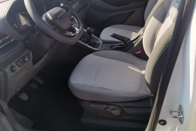 Used Baojun RS-3 2020 1.5L Manual Smart Comfort Edition Left Front Seat