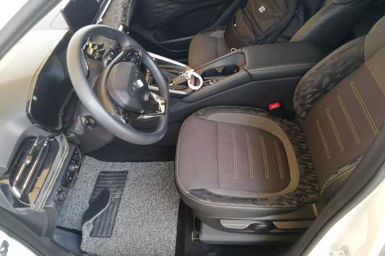Used Baojun RS-3 2020 1.5L CVT Smart Elite Edition Left Front Seat