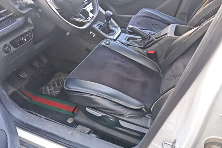 Used Baojun RS-3 2020 1.5L Manual Smart Comfort Edition Left Front Seat
