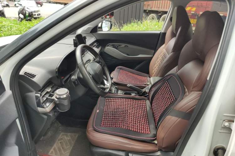 Used Baojun RS-3 2020 1.5L Manual 24-Hour Online Luxury Version Left Front Seat