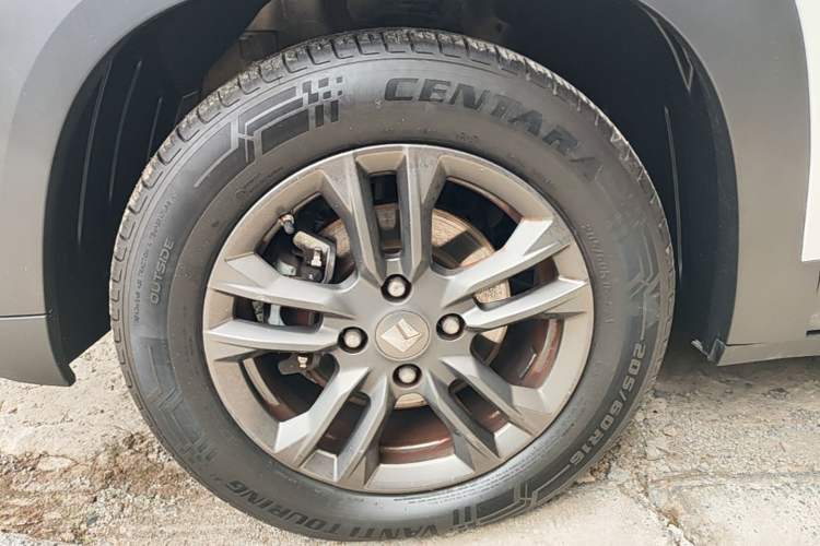Used Baojun RS-3 2020 1.5L CVT 24-Hour Online Luxury Edition Left Front Wheel Hub