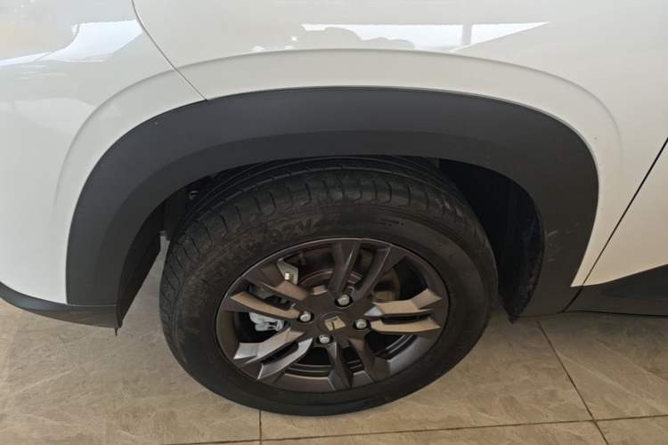 Used Baojun RS-3 2020 1.5L CVT Smart Elite Edition Left Front Wheel Hub