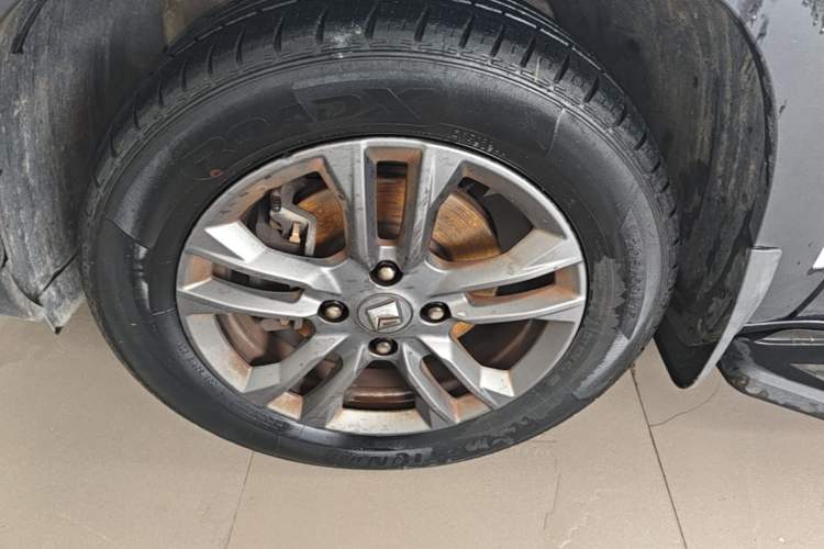 Used Baojun RS-3 2020 1.5L Manual Smart Elite Edition Left Front Wheel Hub