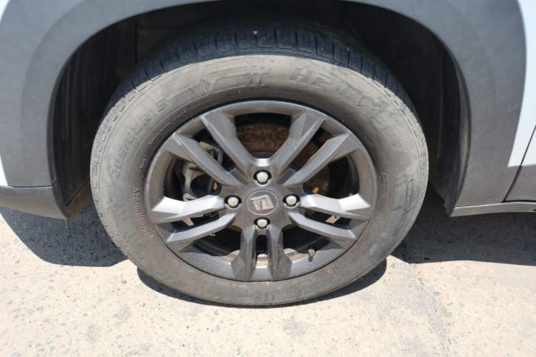 Used Baojun RS-3 2020 1.5L CVT 24-Hour Online Luxury Edition Left Front Wheel Hub