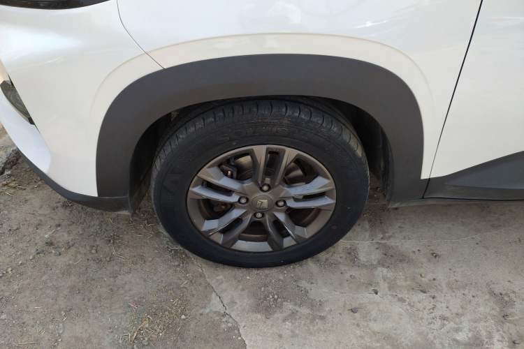 Used Baojun RS-3 2020 1.5L Manual Smart Elite Edition Left Front Wheel Hub