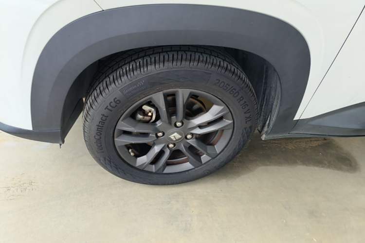 Used Baojun RS-3 2020 1.5L CVT 24-Hour Online Luxury Edition Left Front Wheel Hub
