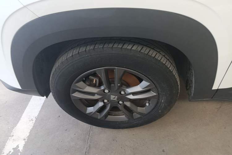 Used Baojun RS-3 2020 1.5L CVT Smart Elite Edition Left Front Wheel Hub