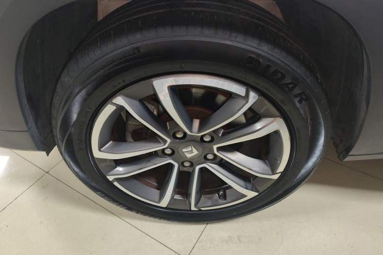 Used Baojun RS-3 2020 1.5T CVT Smart Luxury Edition Left Front Wheel Hub