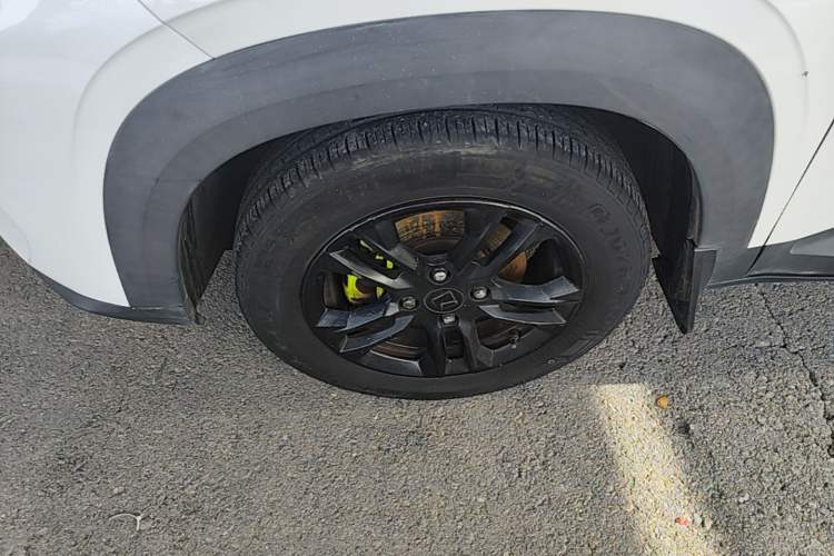 Used Baojun RS-3 2020 1.5L Manual 24-Hour Online Luxury Version Left Front Wheel Hub