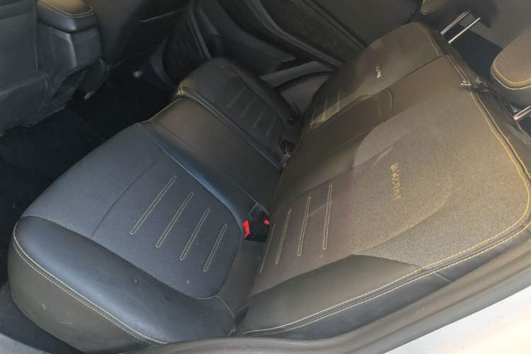 Used Baojun RS-3 2020 1.5L Manual Elite Version with 24-Hour Online Service Left Rear Seat
