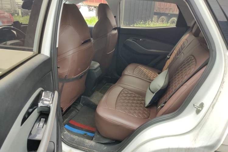 Used Baojun RS-3 2020 1.5L Manual 24-Hour Online Luxury Version Left Rear Seat