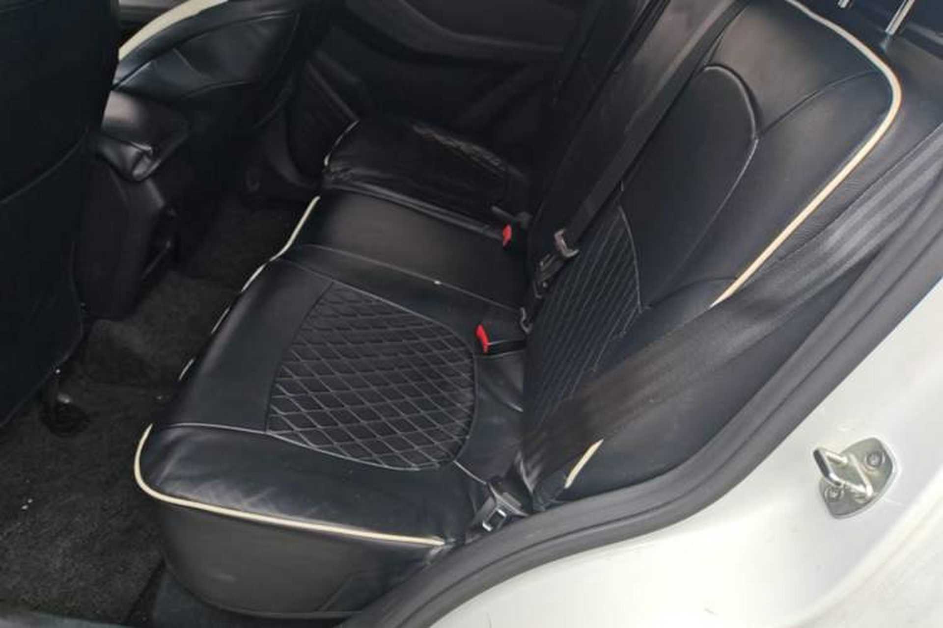 Used Baojun RS-3 2020 1.5L Manual 24-Hour Online Luxury Version Left Rear Seat