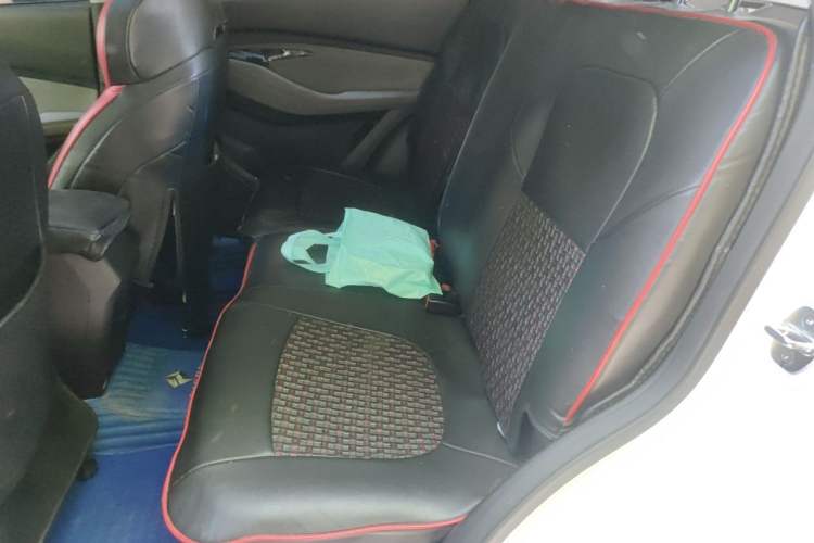 Used Baojun RS-3 2020 1.5L Manual 24-Hour Online Luxury Version Left Rear Seat