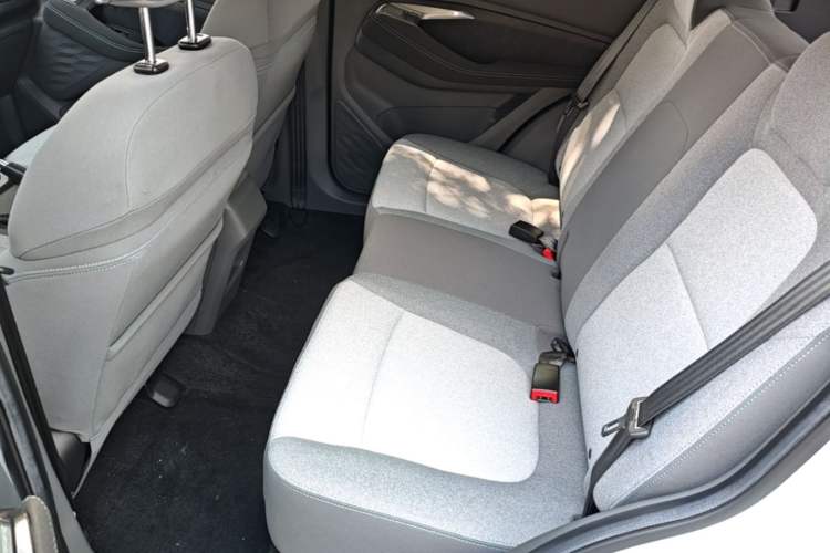 Used Baojun RS-3 2020 1.5L Manual Smart Comfort Edition Left Rear Seat