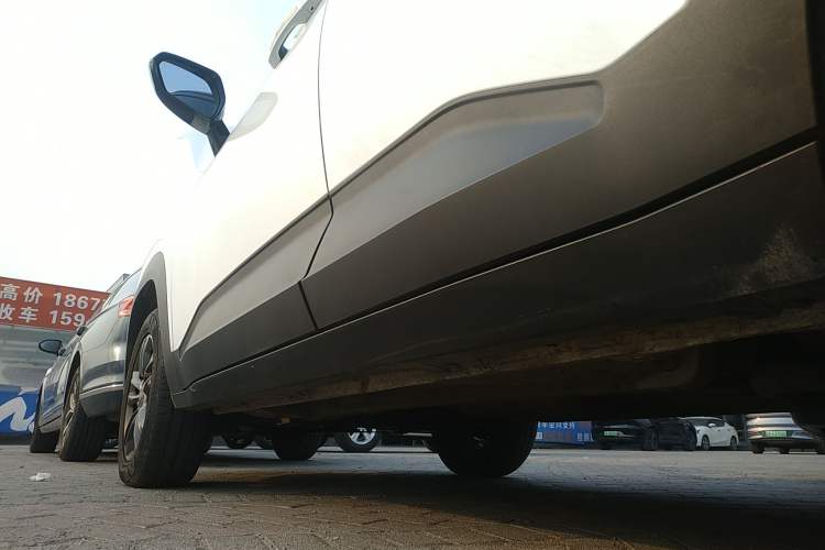 Used Baojun RS-3 2020 1.5L CVT Smart Elite Edition Left Side Sill