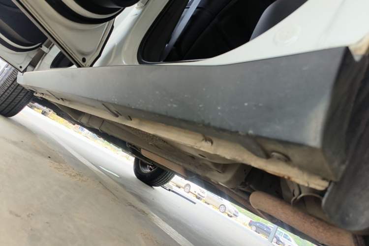 Used Baojun RS-3 2020 1.5L CVT 24-Hour Online Luxury Edition Left Side Sill