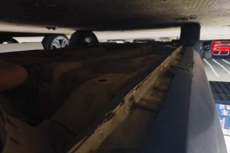 Used Baojun RS-3 2020 1.5L CVT Elite Version with 24-Hour Online Service Left Side Sill