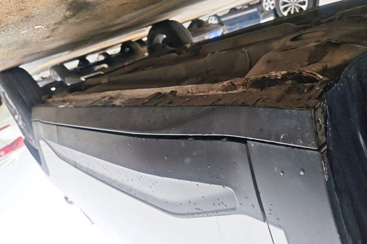 Used Baojun RS-3 2020 1.5L CVT 24-Hour Online Luxury Edition Left Side Sill