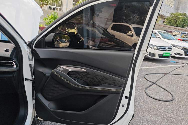 Used Baojun RS-3 2020 1.5L CVT Smart Elite Edition Right Front Door Interior