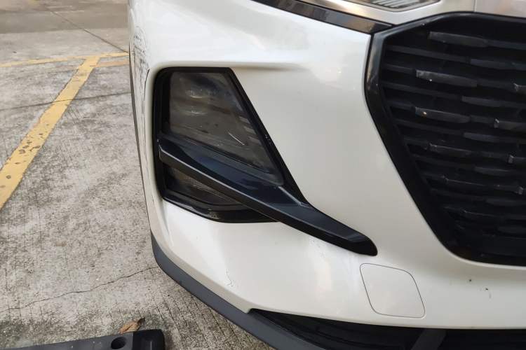 Used Baojun RS-3 2020 1.5L CVT Elite Version with 24-Hour Online Service Right Front Headlight