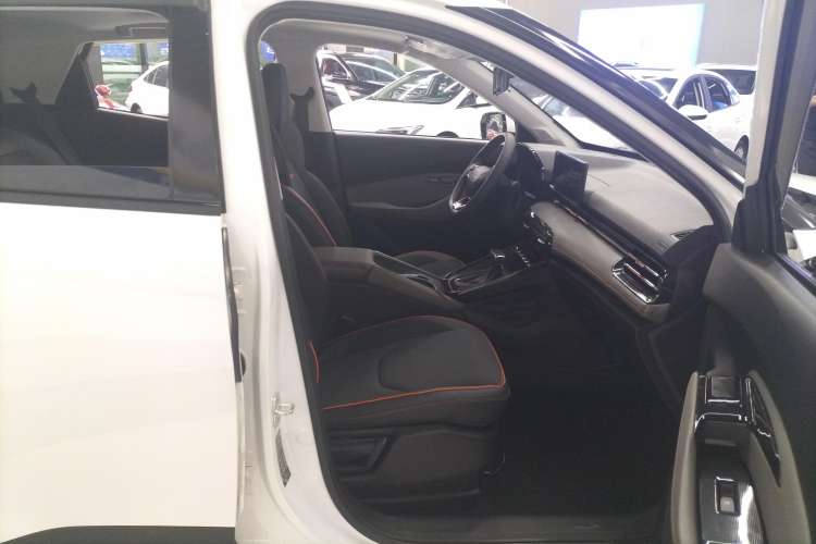 Used Baojun RS-3 2020 1.5L CVT 24-Hour Online Luxury Edition Right Front Seat