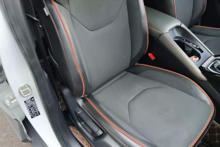 Used Baojun RS-3 2020 1.5L CVT Smart Luxury Edition Right Front Seat