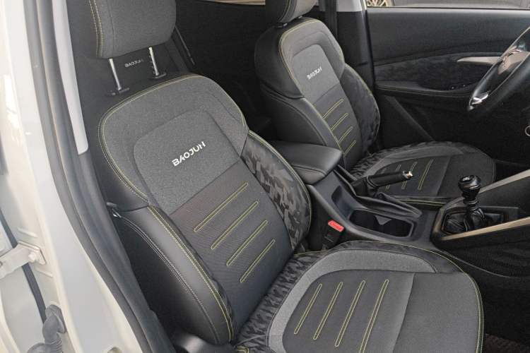Used Baojun RS-3 2020 1.5L Manual Elite Version with 24-Hour Online Service Right Front Seat