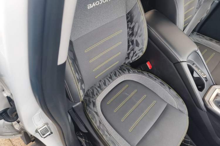 Used Baojun RS-3 2020 1.5L CVT Elite Version with 24-Hour Online Service Right Front Seat